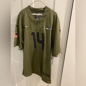 New NFL Seahawks jersey XL